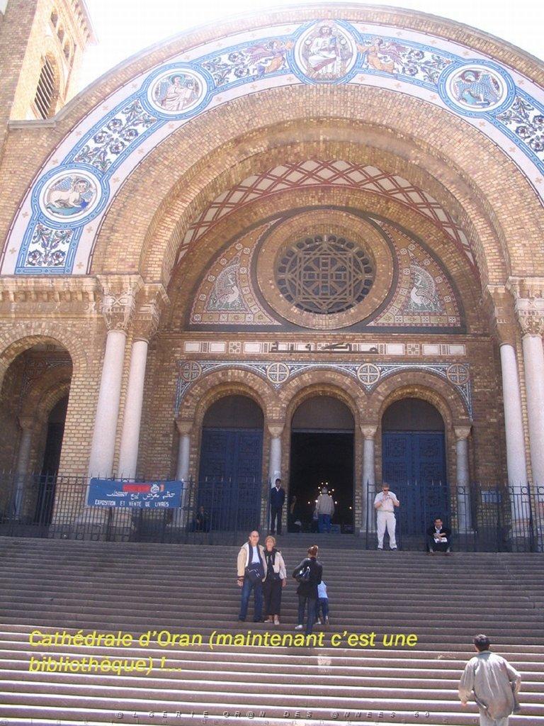 ORAN MAI 2008 2485 la Cathedrale d Oran.jpg